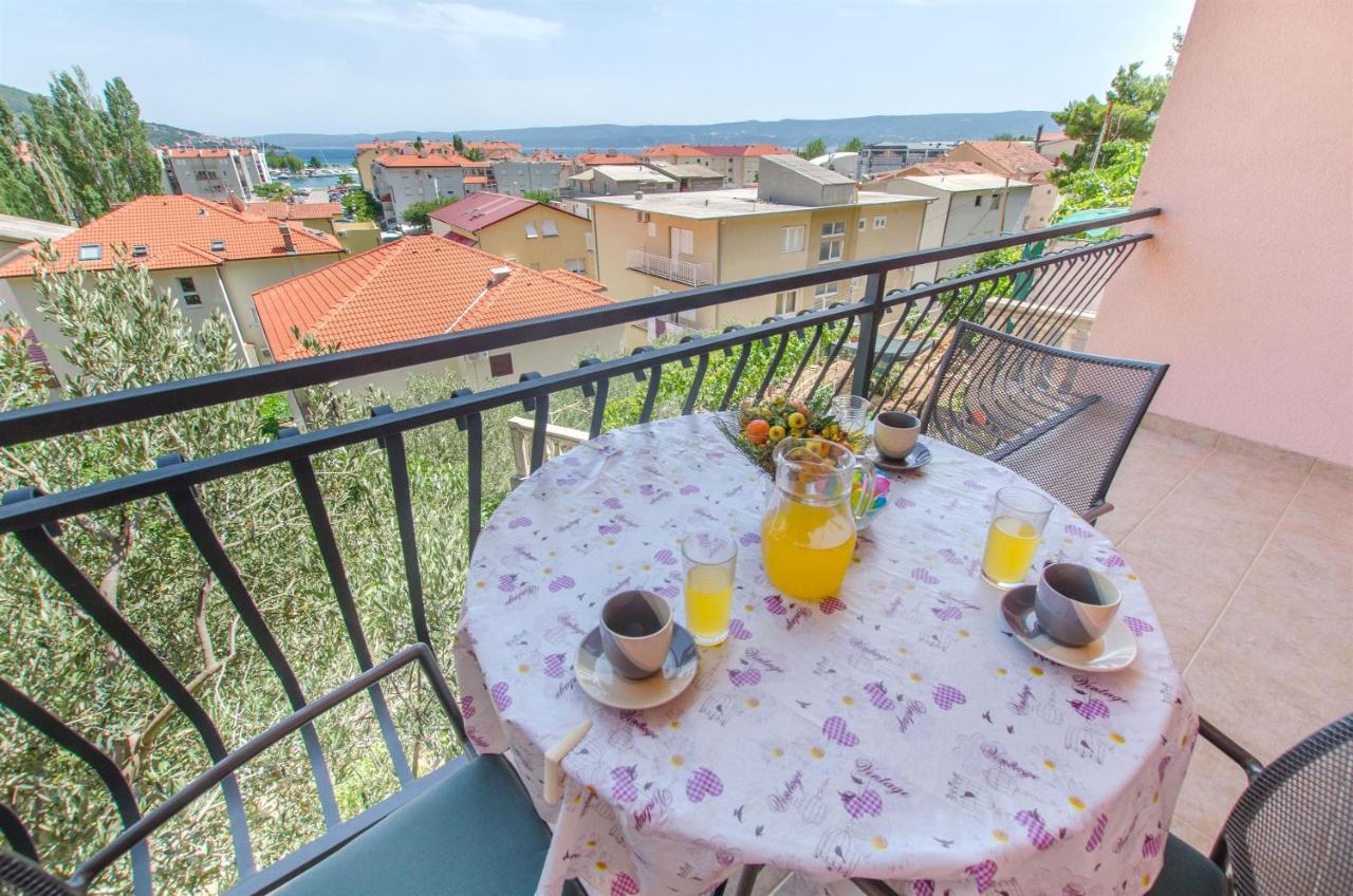 Apartments Zecic Omis Luaran gambar
