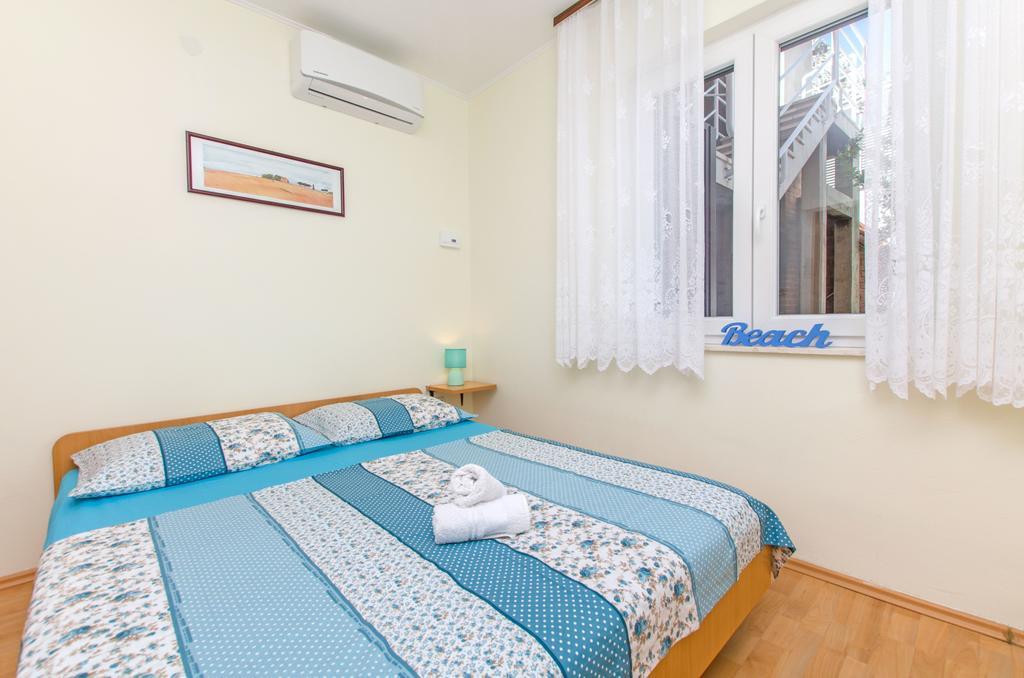 Apartments Zecic Omis Luaran gambar