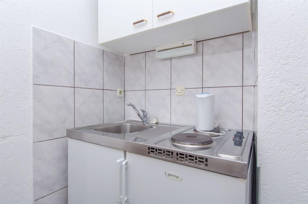 Apartments Zecic Omis Luaran gambar