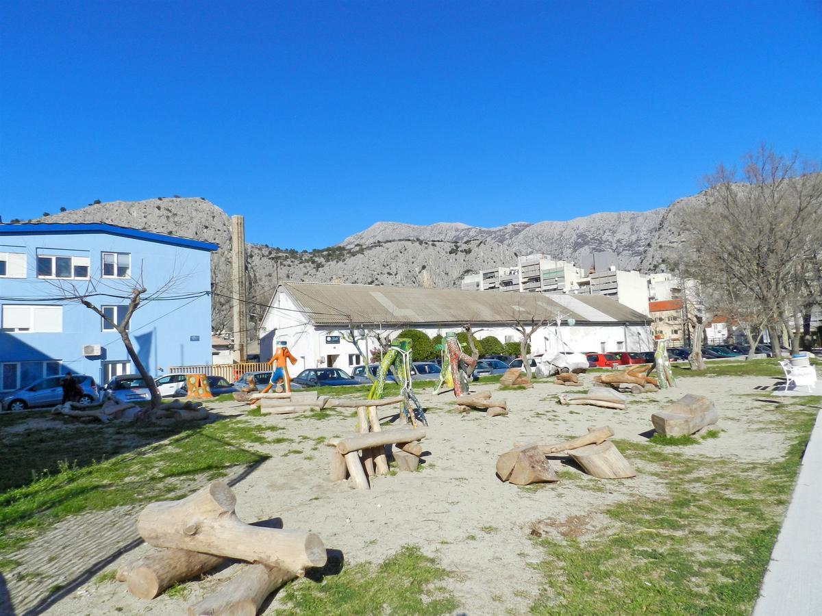 Apartments Zecic Omis Luaran gambar